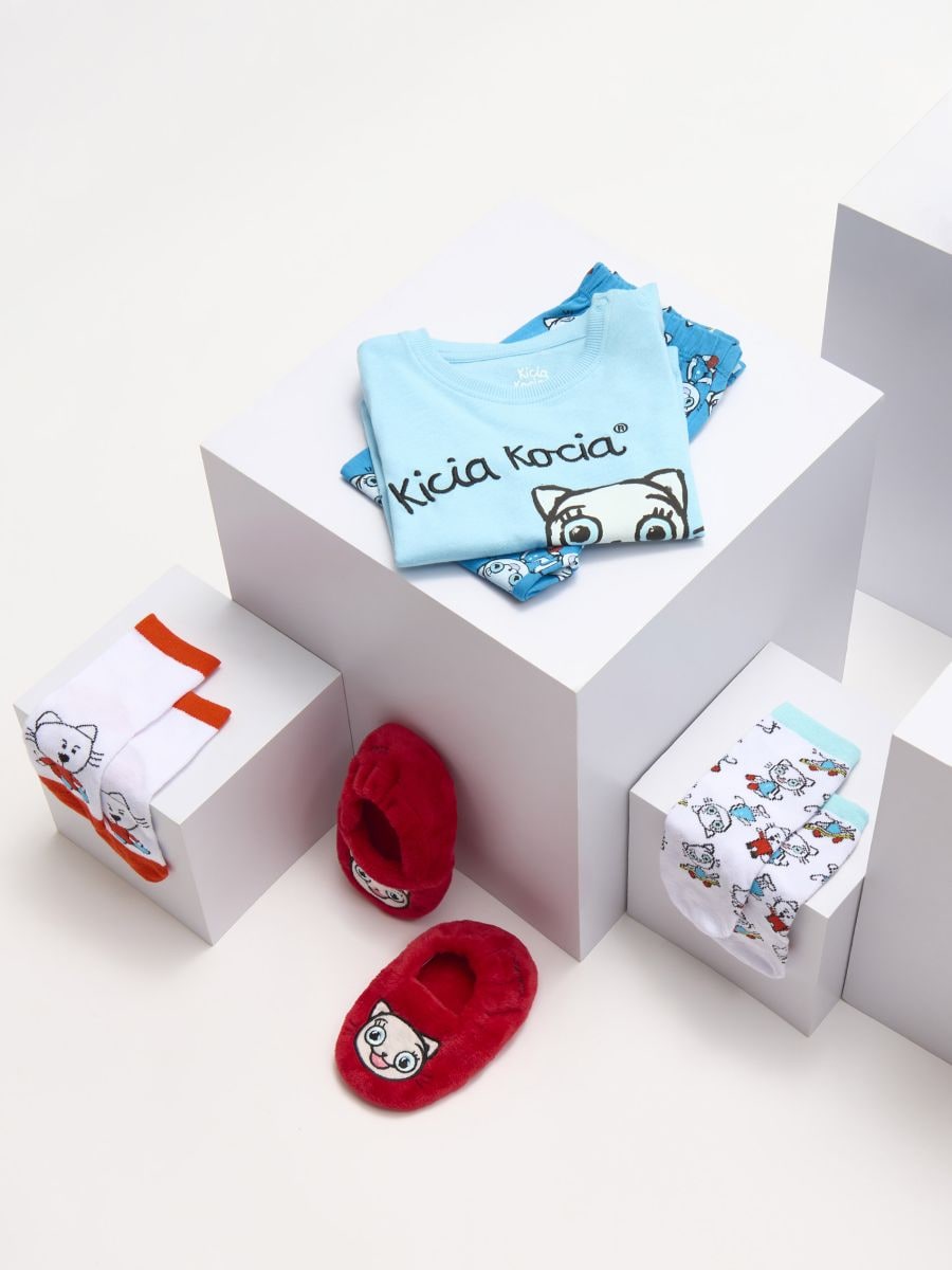 Set de 2 perechi de șosete Kitty Kotty Set de 2 perechi de șosete Kitty Kotty - multicolor - SINSAY
