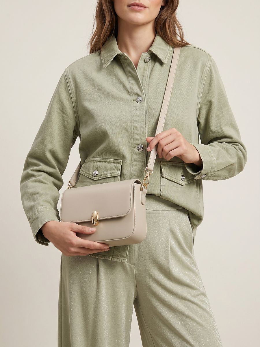 Crossbody kabelka z imitace kůže Crossbody kabelka z imitace kůže - béžová - SINSAY