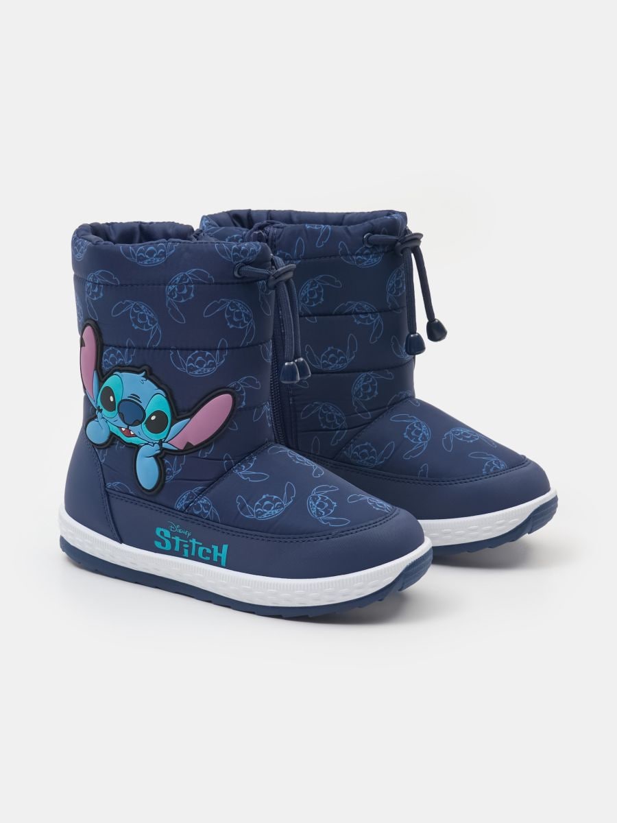 Cizme de zăpadă ușor îmblănite cu elemente 3D Stitch - bleumarin - SINSAY