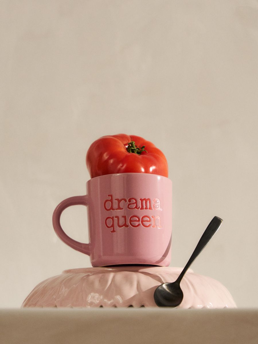 Ceramiczny kubek z napisem - różowy - SINSAY