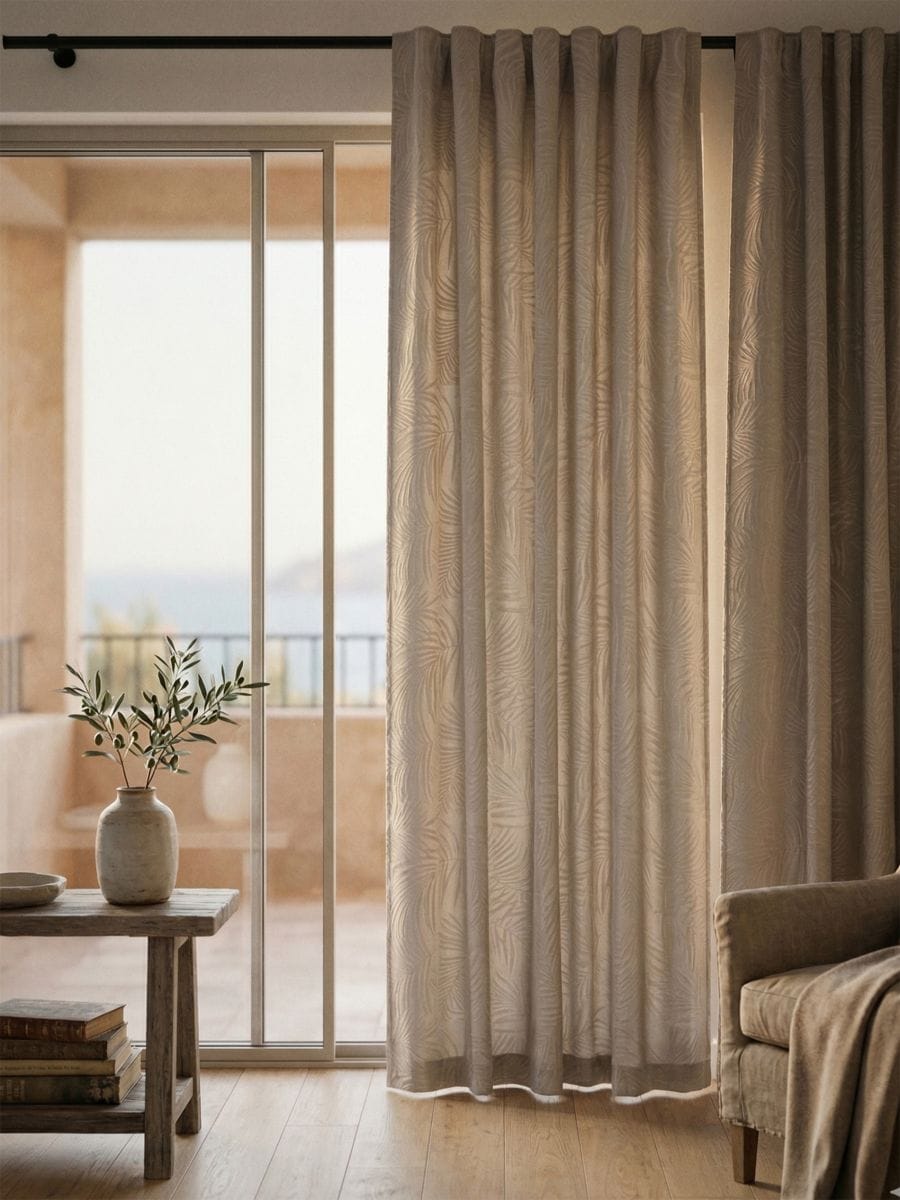 Draperie cu bandă de încrețire cu motiv vegetal Draperie cu bandă de încrețire cu motiv vegetal - cafeniu - SINSAY