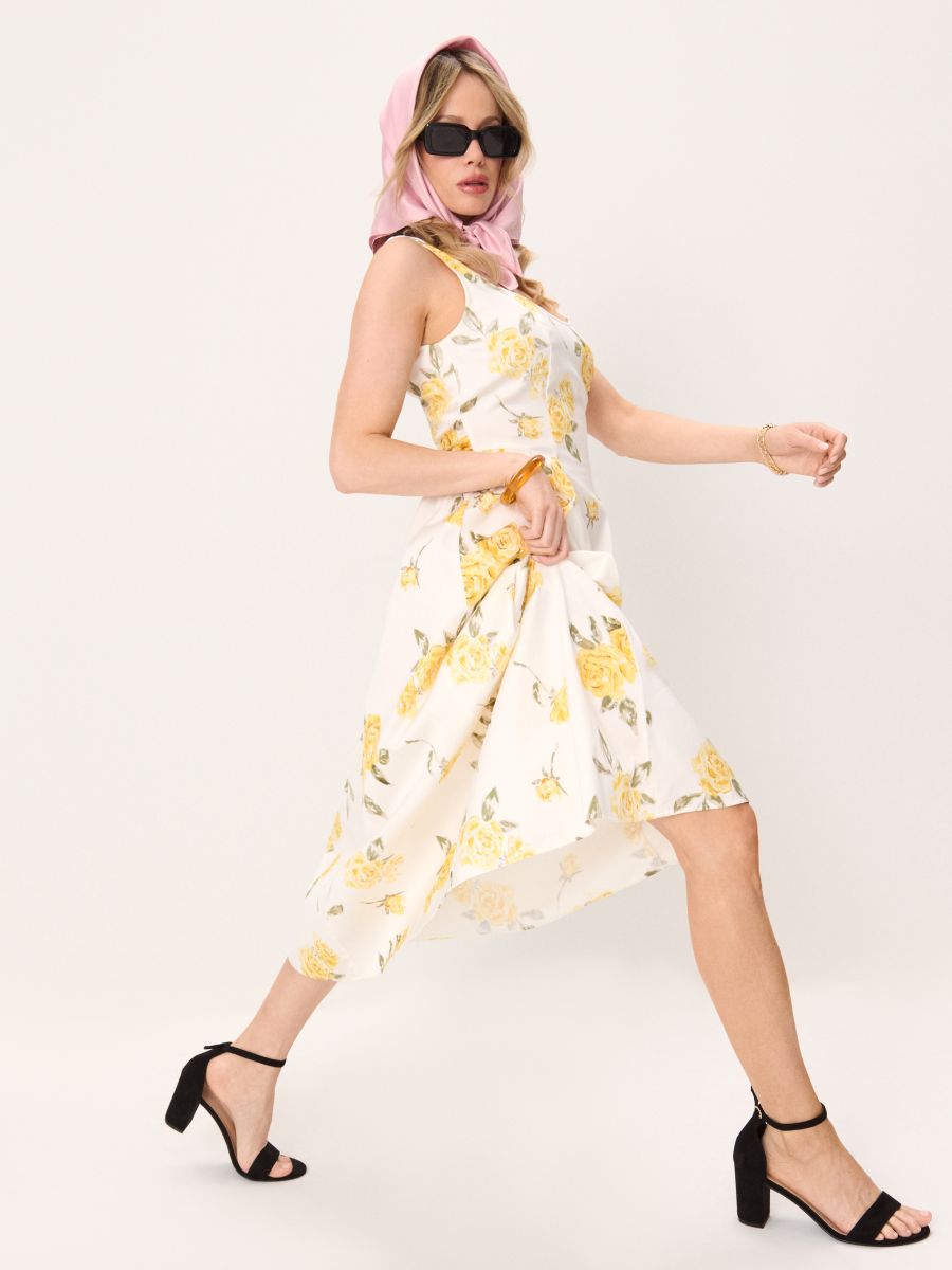 Rochie midi din bumbac cu bretele și fronseuri - multicolor - SINSAY
