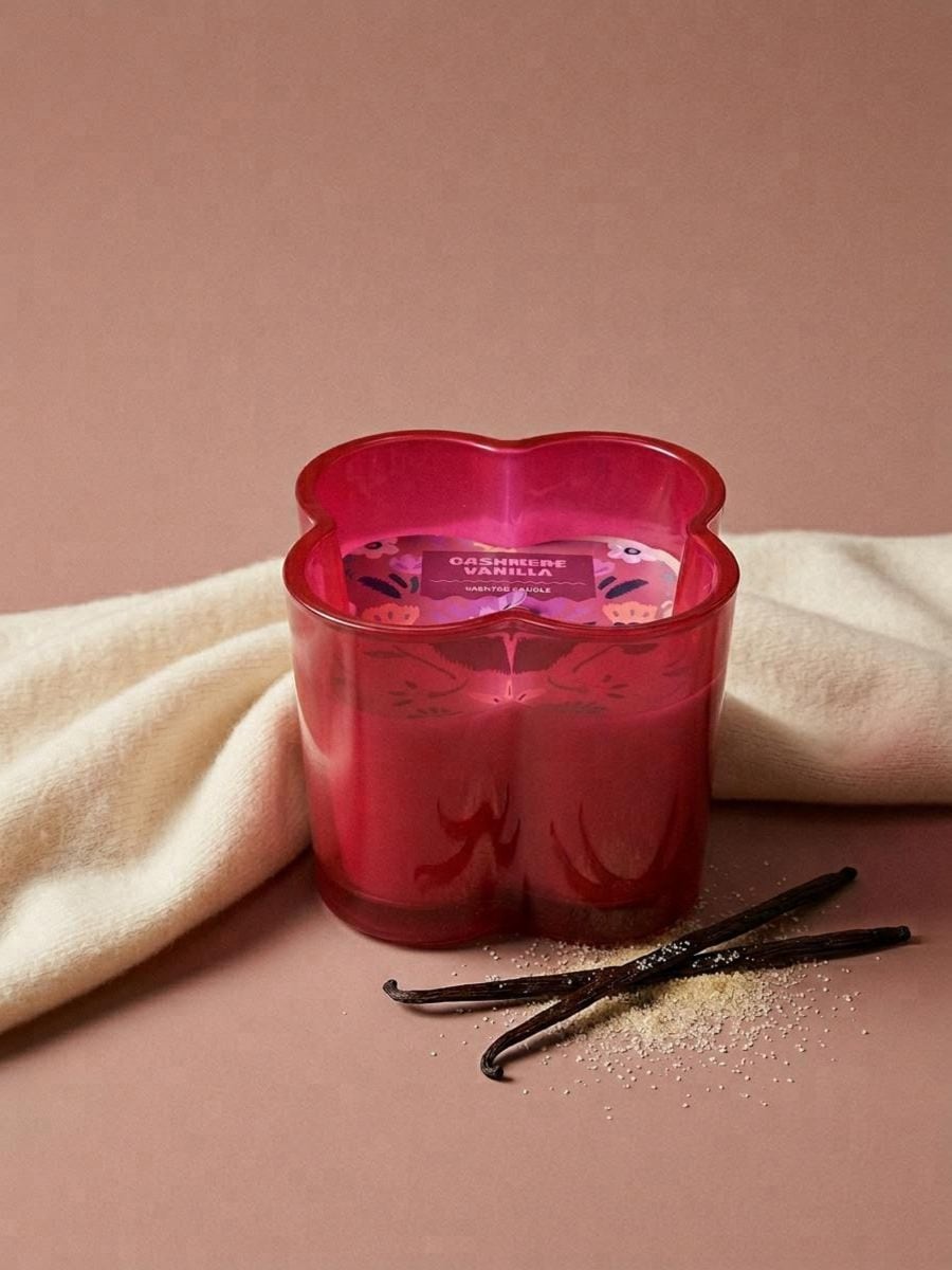 Vonná svíčka Cashmere Vanilla - růžová - SINSAY