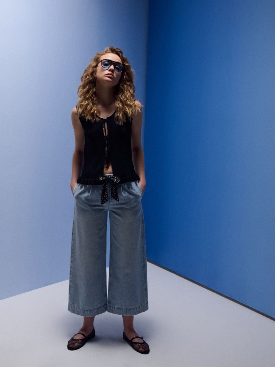 Pantaloni culotte din denim cu curea textilă Pantaloni culotte din denim cu curea textilă - albastru - SINSAY
