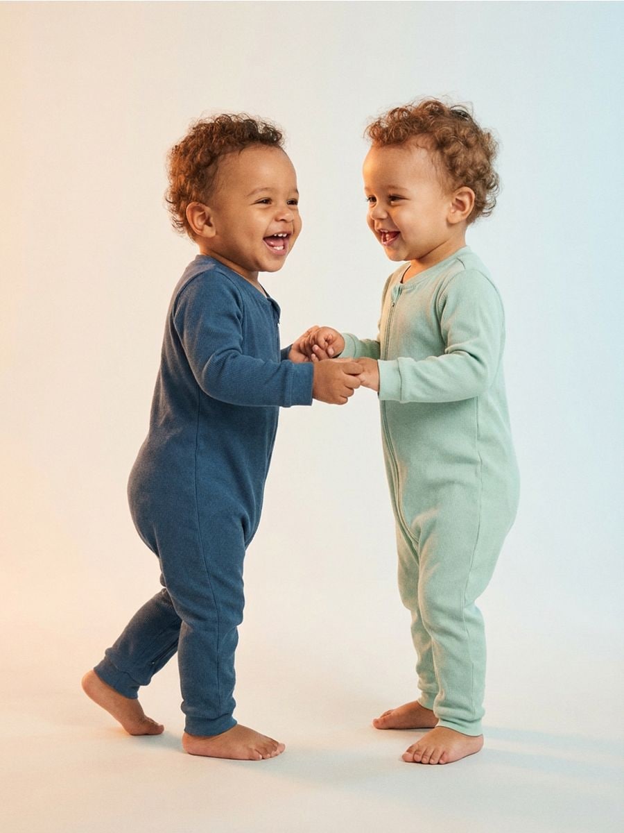 Bawełniany pajacyk z prążkowanej dzianiny 2 pack Bawełniany pajacyk z prążkowanej dzianiny 2 pack - mid blue - SINSAY
