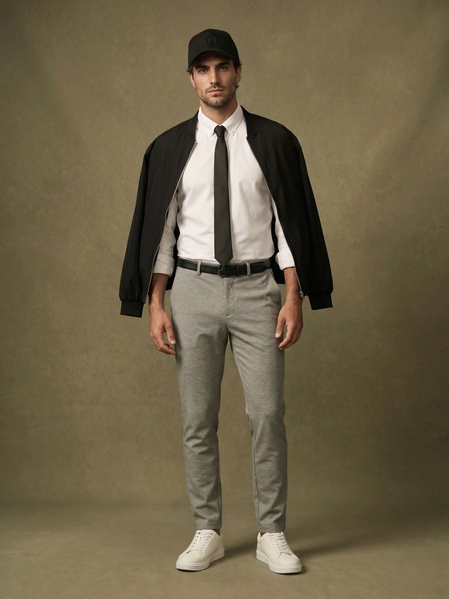 Spodnie slim fit z domieszką wiskozy Spodnie slim fit z domieszką wiskozy - szary - SINSAY