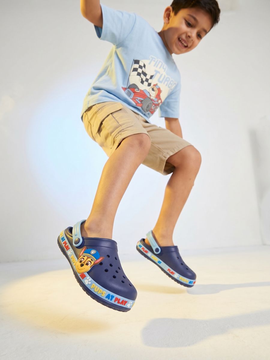 Chodaki z paskiem na pięcie PAW Patrol Chodaki z paskiem na pięcie PAW Patrol - granatowy - SINSAY
