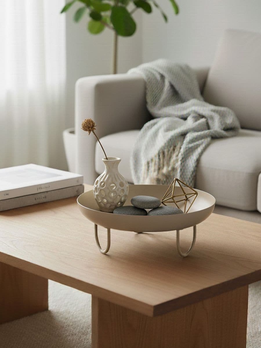 Tavă decorativă pe picioare Tavă decorativă pe picioare - nude - SINSAY