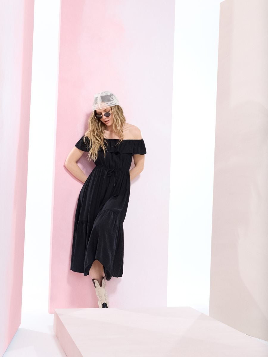 Rochie midi cu volan din viscoză Rochie midi cu volan din viscoză - negru - SINSAY