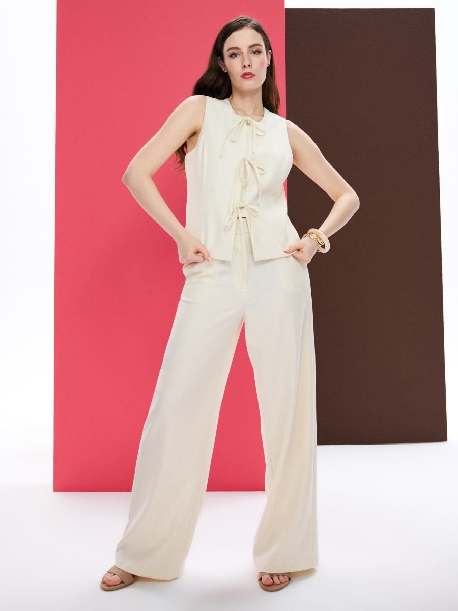 Pantaloni largi cu amestec de in Pantaloni largi cu amestec de in - nude - SINSAY