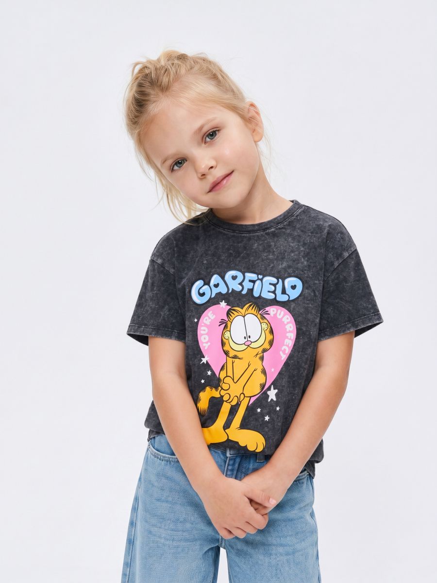 Bawełniana koszulka z nadrukiem i efektem sprania Garfield Bawełniana koszulka z nadrukiem i efektem sprania Garfield - czarny - SINSAY